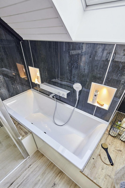 Смеситель для ванны Hansgrohe ShowerTablet 13109000 с термостатом Хром