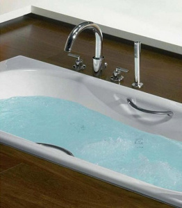 Ванна чугунная Roca MALIBU 170х70, противоскользящее покрытие, с отверстиями для ручек