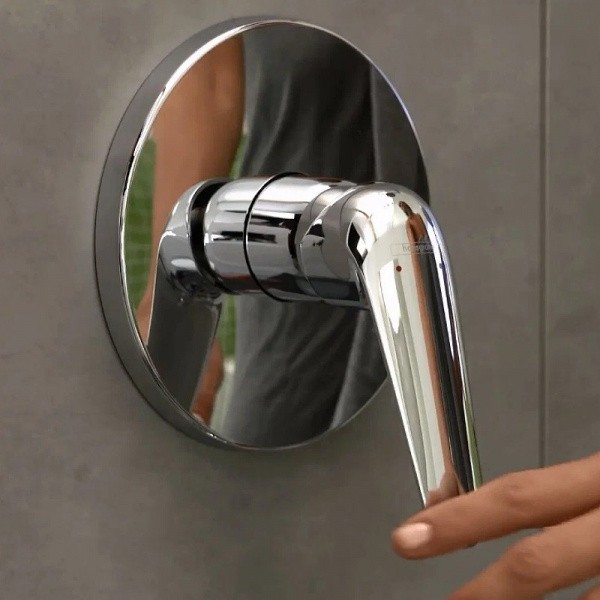 Смеситель для душа Hansgrohe Novus 71065000 Хром