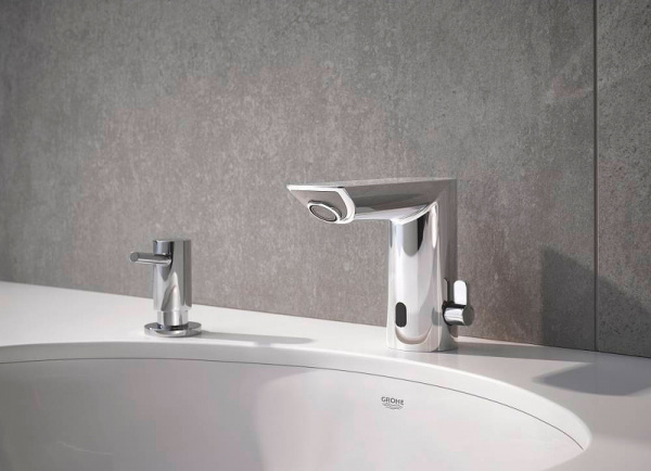 Смеситель для раковины Grohe BauCosmopolitan E 36451000 Хром