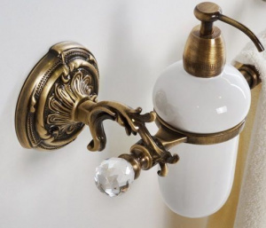 Дозатор для жидкого мыла Art&Max Barocco Crystal AM-1788-Br-C Бронза