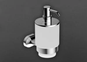 Дозатор для жидкого мыла Art&Max Ovale AM-E-4099Z Хром